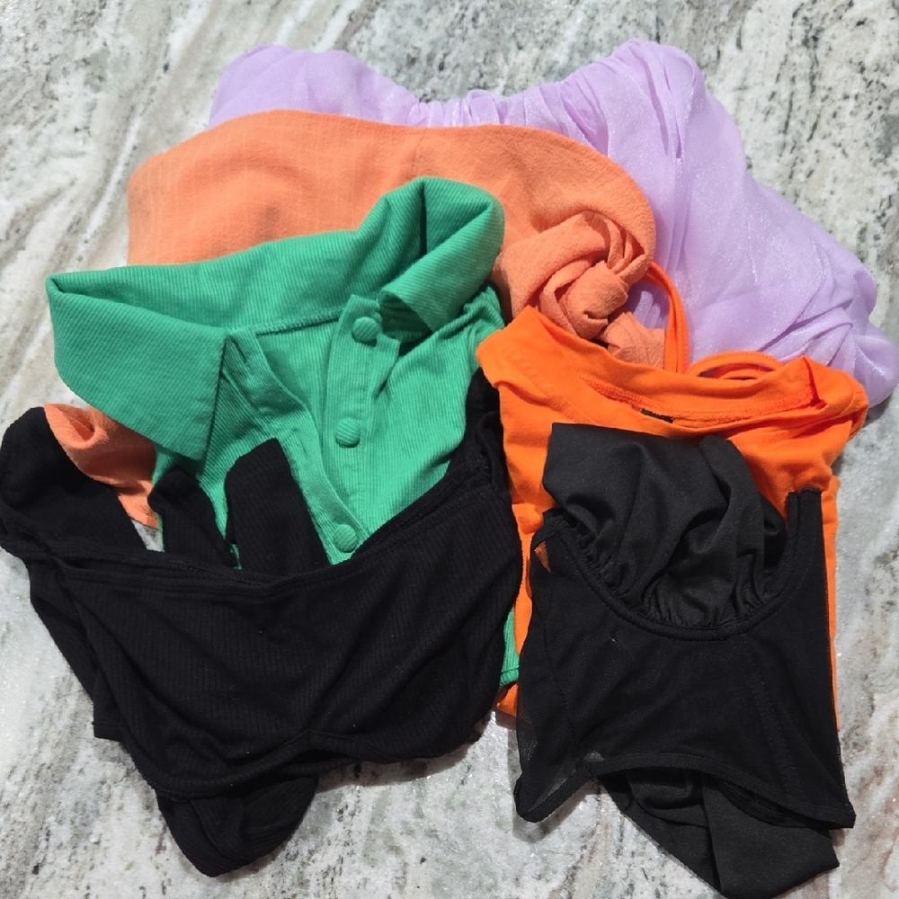 SHEIN Clothing Bundle Crop Tops small